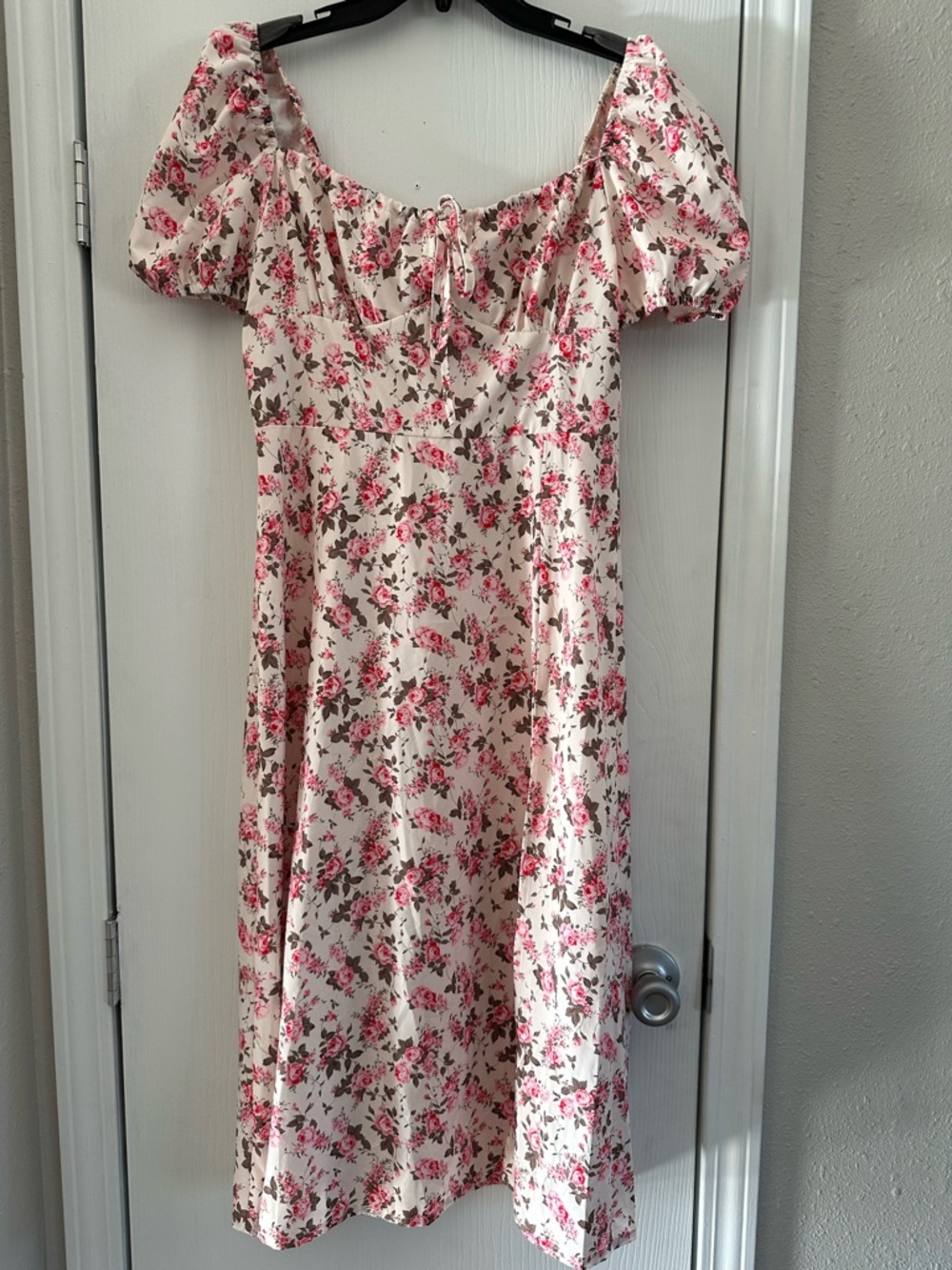 Floral Puff Sleeve Midi Dress in Cream and Pink
